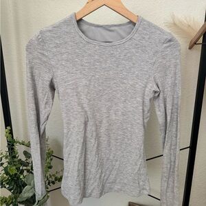 Gray Fitted Long Sleeve Tee